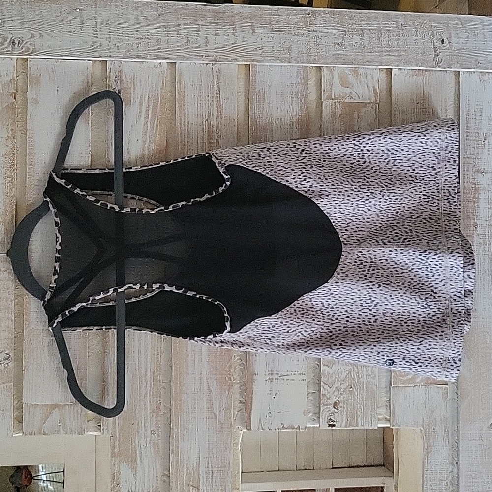Euc Lululemon Exercise Tank - image 4